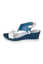  Blue & White T-bar-wedge