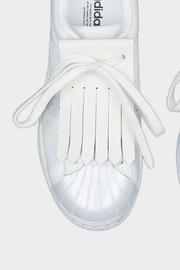  White Shoe Fringe