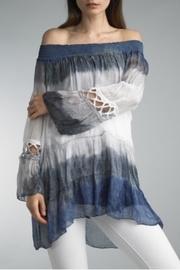  Embroider-sleeve Dye Tunic