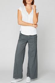  Kirsten Linen V-neck Top