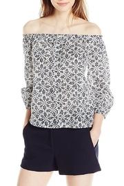 Savannah Offshoulder Top