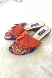  Cleo Leather Flat