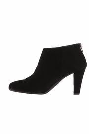  Geneva Heeled Bootie