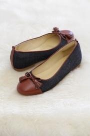  Vanza Handmade Flats