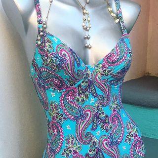  Vanessa One Piece