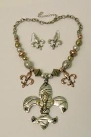  Fleu-de-lis Necklace Earrings