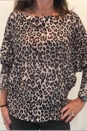  Leopard Knit Top