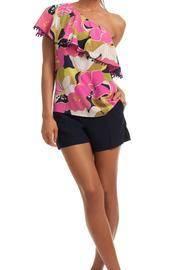 Kahe One Shoulder Top