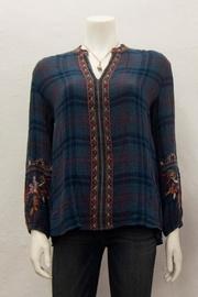  Lainai Effortless Blouse