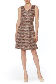  Sleeveless Chevron Dress