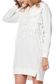  Oversized White Dress