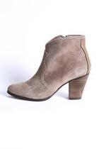  Nile Suede Boot