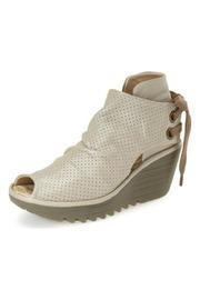  Yull Wedge