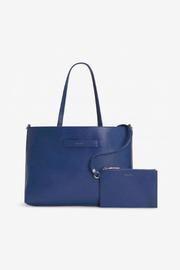  Lesada Tote Bag