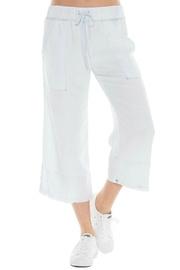  Frayed Hem Pant