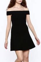  Classic Off-shoulder Dress