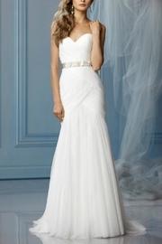  Strapless English Wedding Dress