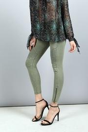  Zip Moto Jeggings