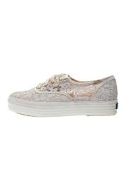  Lace Sneaker