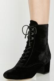  Yulia Velvet Boot
