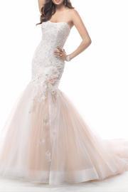  Mermaid Lace Gown
