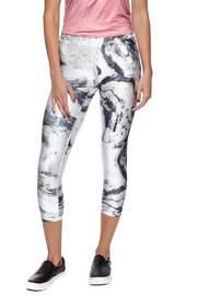 Marble Capri