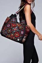  Diamond Patterned Tapestry Tote