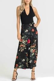  Floral Printed Flare Pants