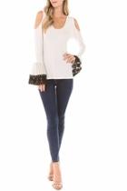  Lydia Bell-sleeve Top