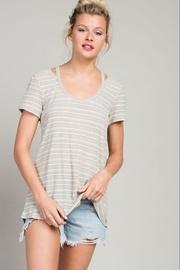 Cut Out Tee-shirt