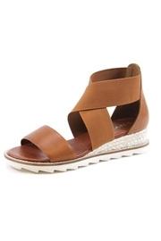  Low Wedge Sandal