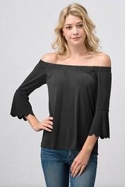  Off-shoulder Black Top