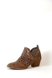  Travis Perforated Boot