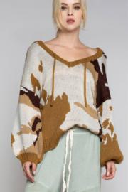  Abstract Camo Hoody Sweater