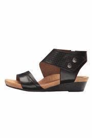  Hollywood Cuff Sandal