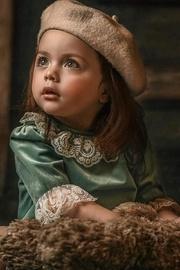  Green-velvet Dress & Lace
