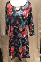  Colorburst Keyhole Dress