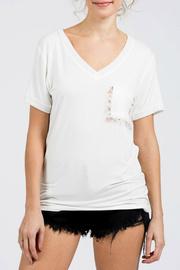  V-neck S/s Tee W Eyelash Accent Pocket