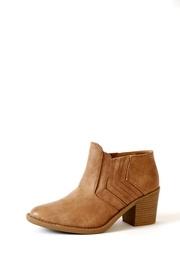  Tobin Ankle Boot