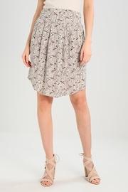  Elegant Skirt