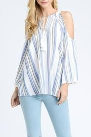  Cold-shoulder Halter Top