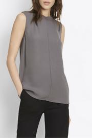  Sleeveless Seamfront Blouse