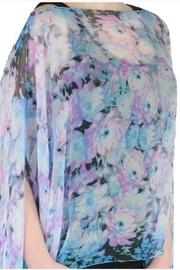  Silky Poncho-bfloral