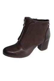  Jennifer Bootie