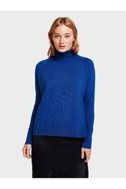  Raglan Turtleneck