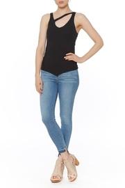  V Single Cross Tank