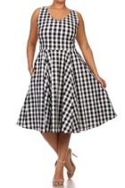  Gingham Pocket Dress