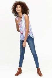  Capped Sleeve Top