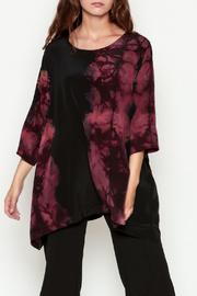  Three Quarter Sleeved Pullover