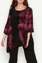  Three Quarter Sleeved Pullover